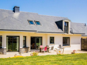 Comfortable villa near beach, Plougasnou